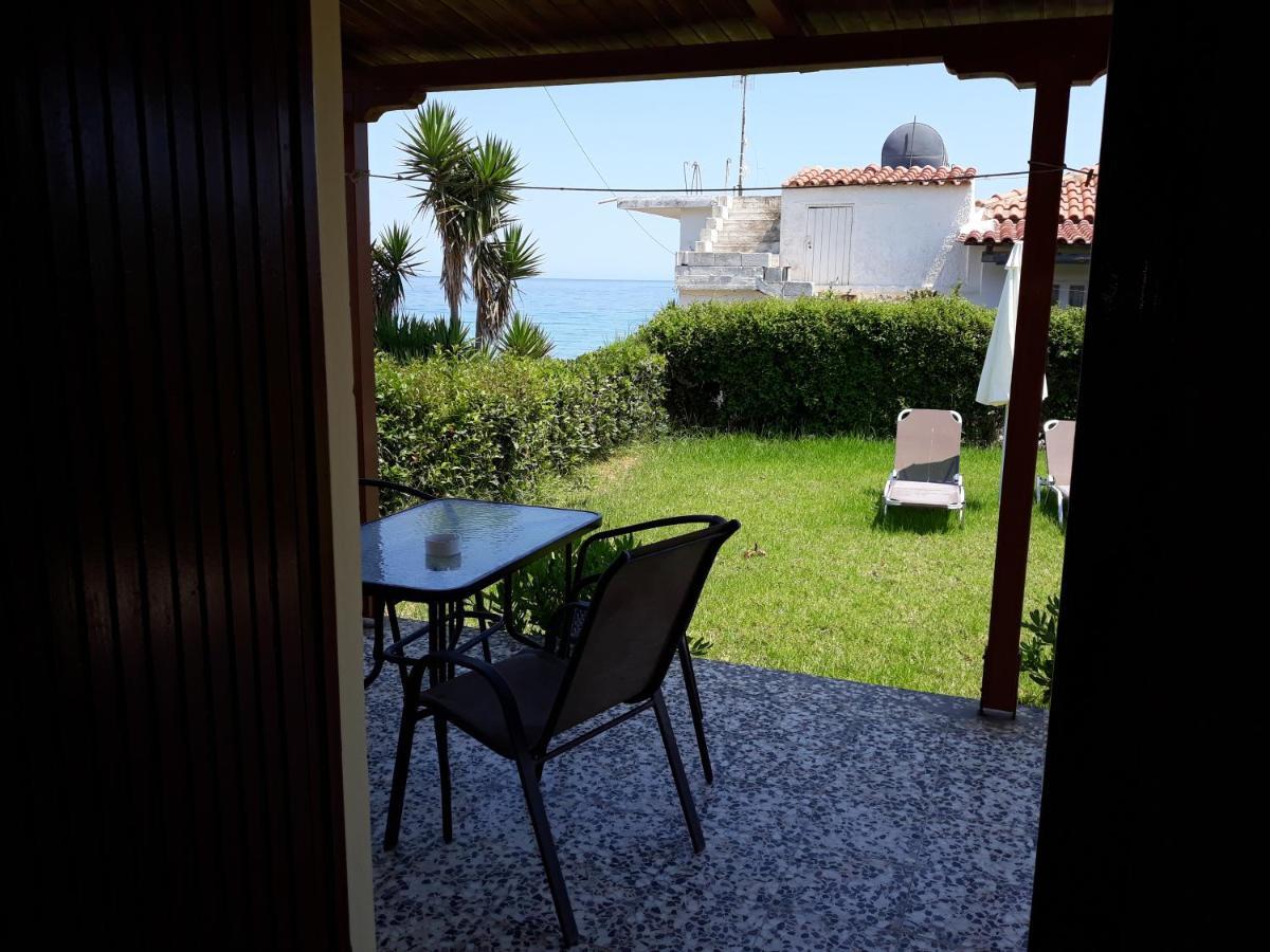 Beach Bungalows Kypseli Exterior photo
