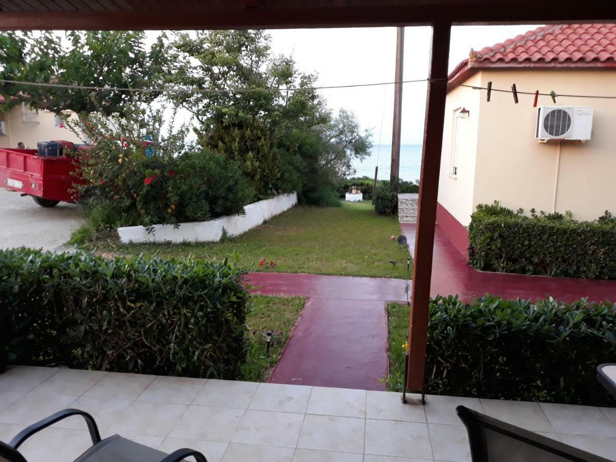 Beach Bungalows Kypseli Exterior photo